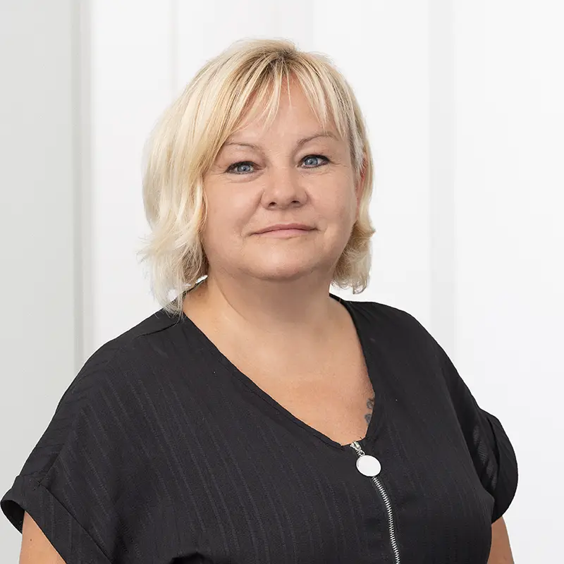 RAMONA DOLLINER